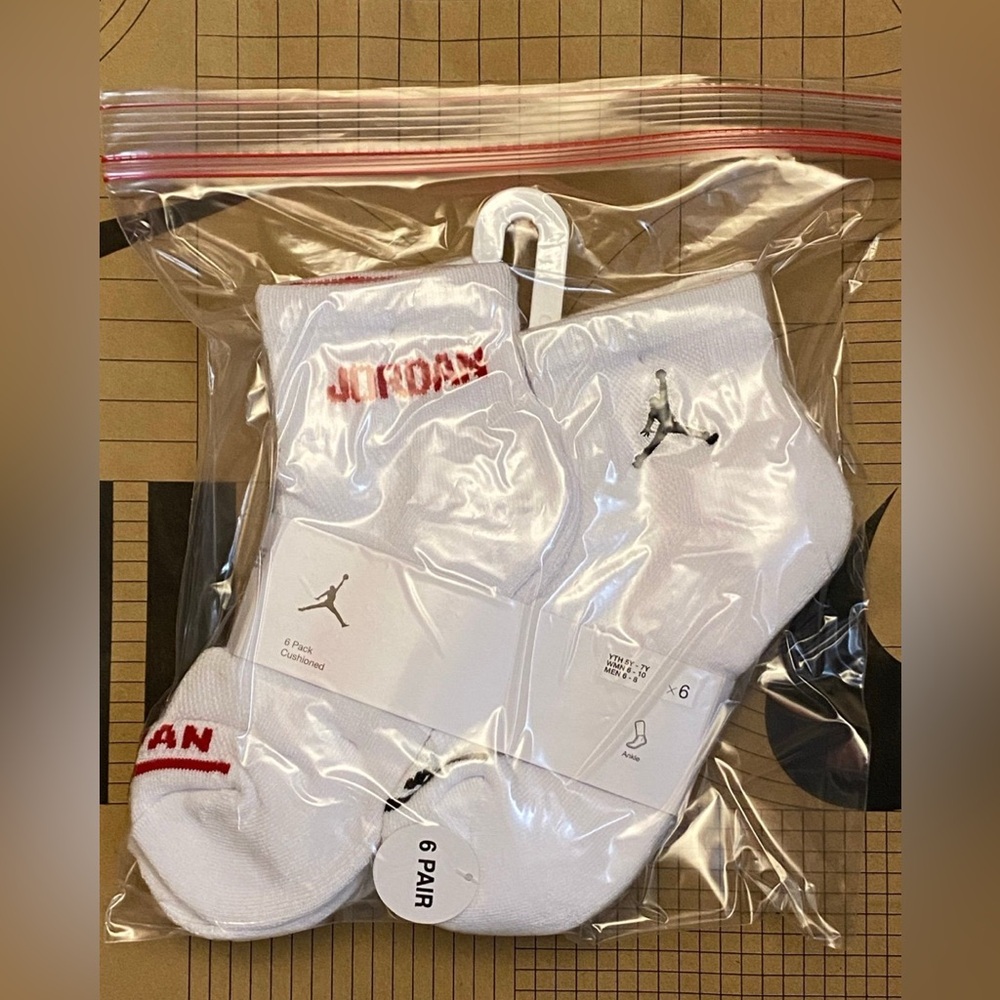 Nike Air Jordan Jumpman Quarter Cushioned Socks 12 pairs - Picture 2 of 9